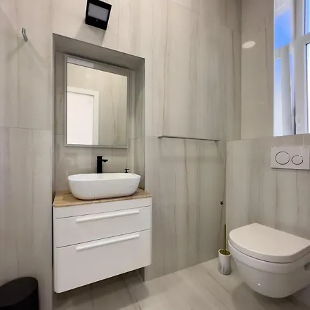 Center Apartment