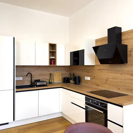 Apartment Center